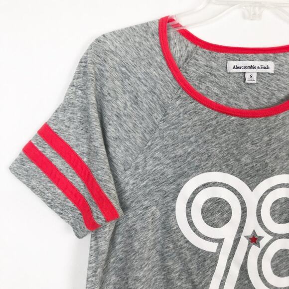 Abercrombie & Fitch Short Sleeve Gray Tee Size S - Picture 3 of 11